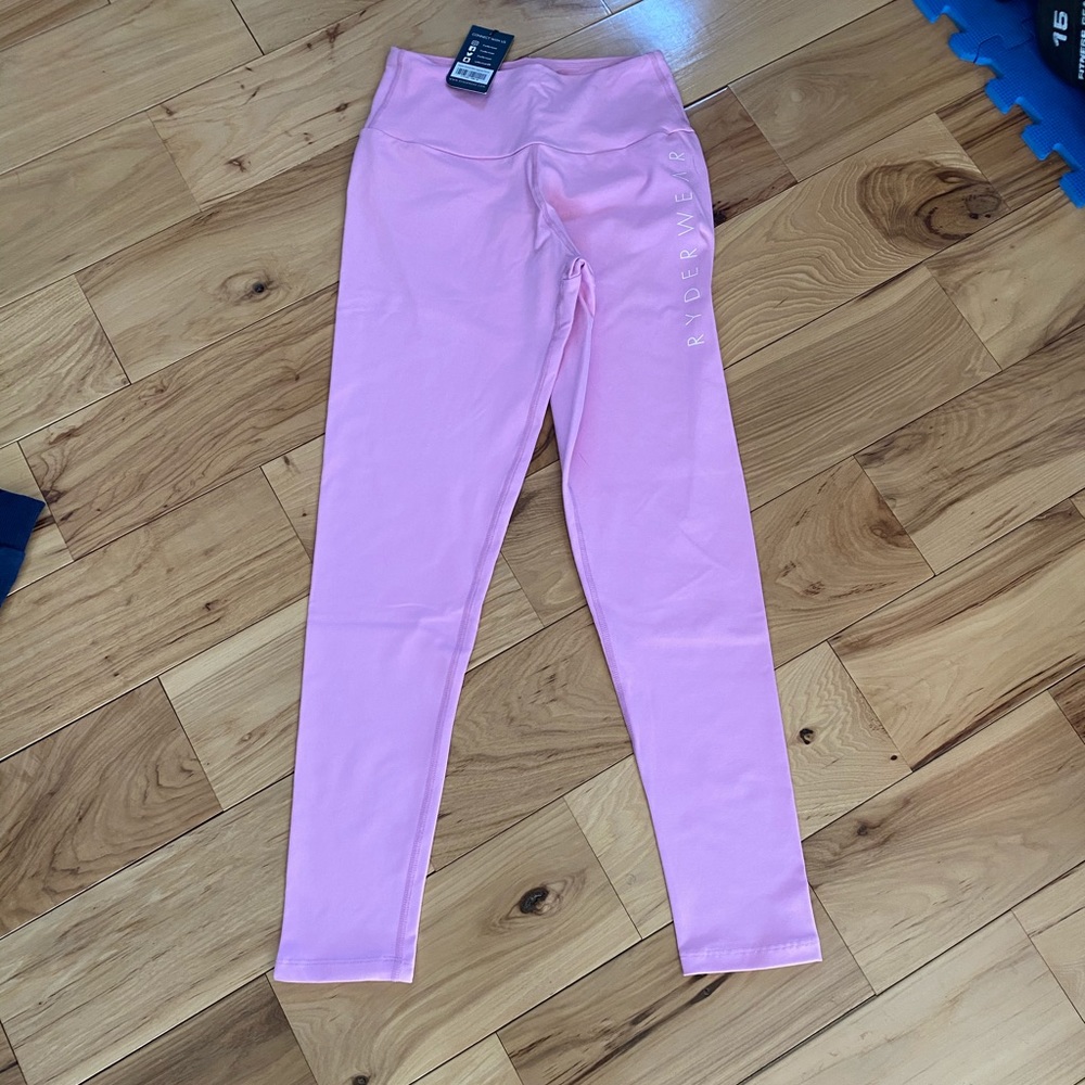 Ryderwear scrunch butt leggings, M NWT